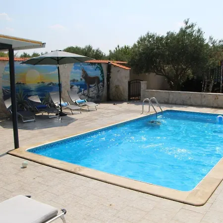 Casa vacanze Nadalina - Five Bedrrom With Pool