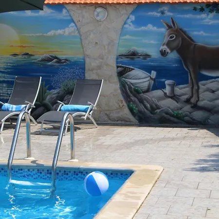 Nadalina - Five Bedrrom With Pool * Pirovac